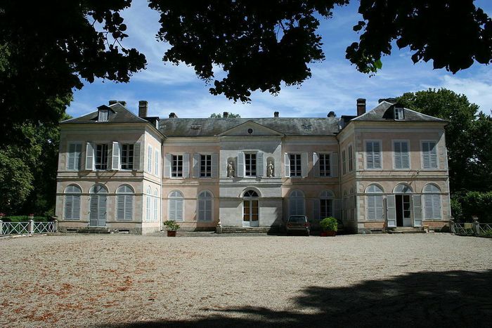 Visite guidée du château de Précy-sur-Vrin et du mur rucher