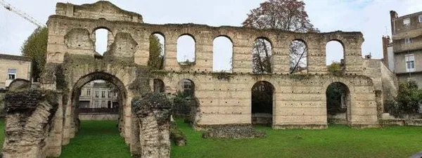 Bordeaux antique