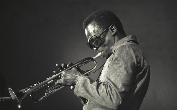 Miles Davis, la nuit aussi est un soleil