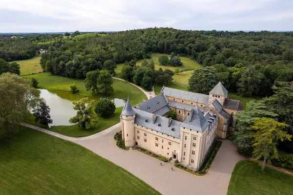 Visite commentée d'une ancienne abbaye cistercienne et fortifiée