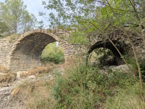 Le pont roman de Saint-Jean-de-Cuculles, une visite commentée de Caroline Andary-Millot