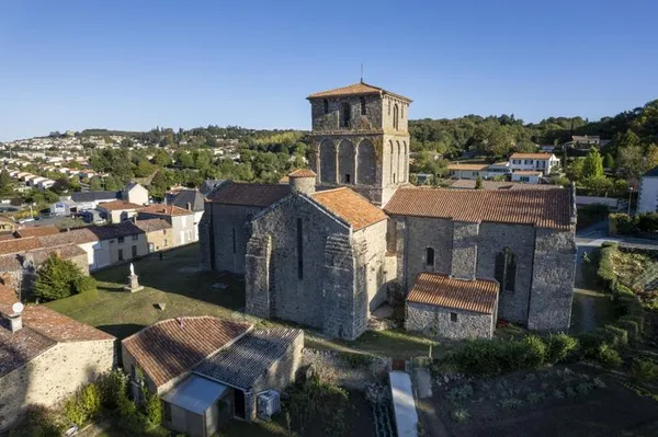Visite de l'église Notre-Dame du Vieux Pouzauges