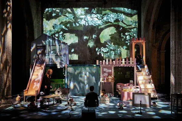 GRETEL, HANSEL ET LES AUTRES