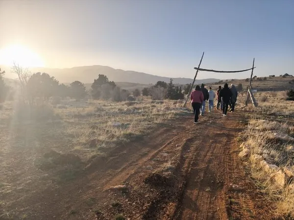 La Terre s'en va sous nos pieds - Basinga et Collectif Kahraba