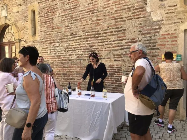 Visite guidée et dégustation de vins médiévaux