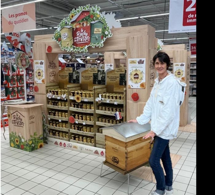 Famille Michaud - Animation et dégustation de miels à Carrefour Mondeville
