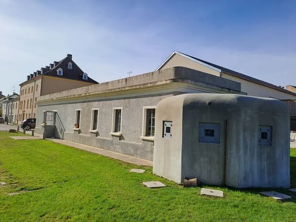 Découvrez un édifice surprenant intégré à la ligne Maginot