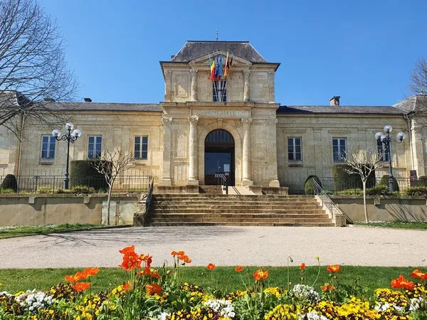 Visite libre: entrez dans le bureau du maire