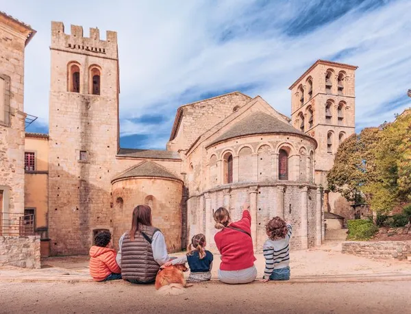 Visite guidée de l'abbaye de Caunes-Minervois