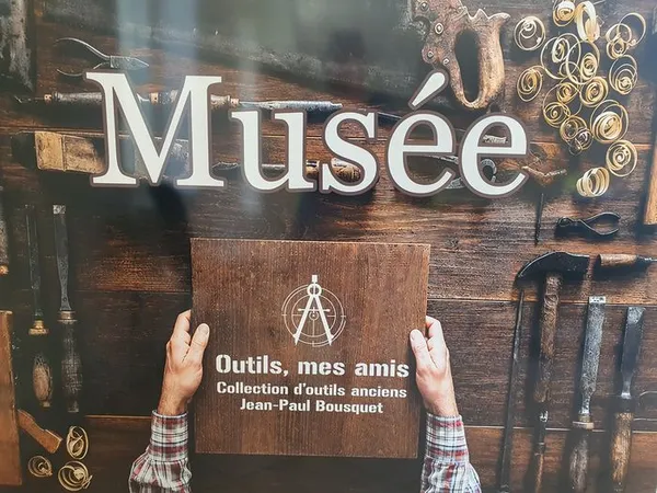 Exposition au musée des vieux outils de Chazelles