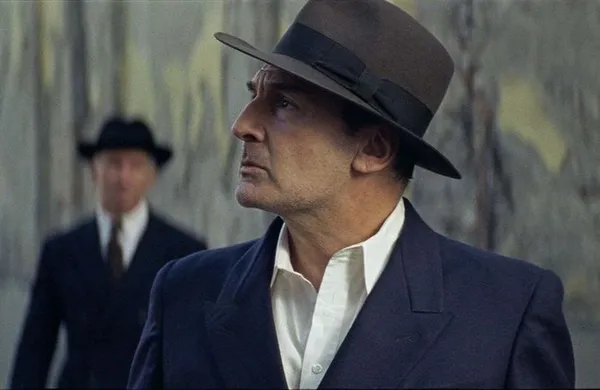 Avant-Première: MOULIN