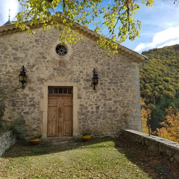 Eglise Saint Pierre d’Aulan : découverte d’une église castrale au cœur des Baronnies en Drôme provençale