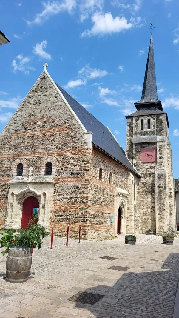 Visite guidée de l'église Saint-Pierre et Saint-Romain de Savennières