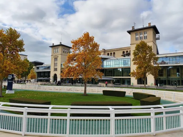 Visite des anciennes balances de l'hippodrome
