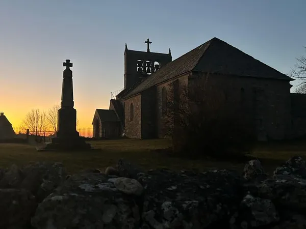 Visite de l'église avec un dépliant et un quizz
