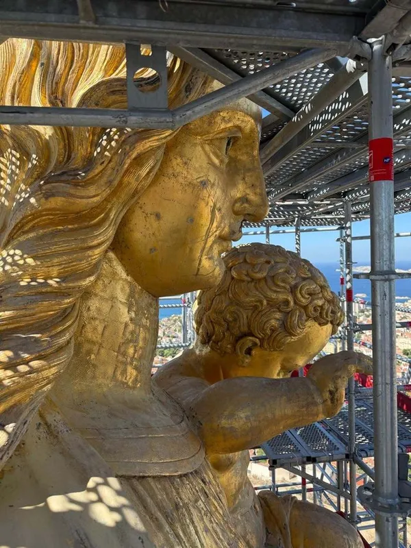 Conférence sur Notre Dame de la Garde et la pierre de Calissanne