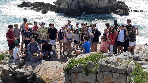 Camp surf/prière pour collégiens