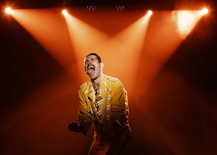 Je vis avec Freddie Mercury