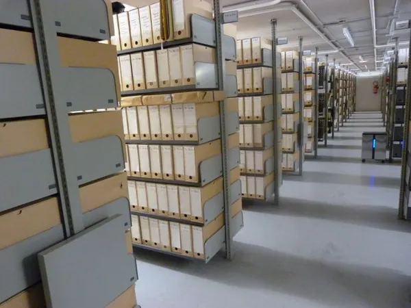 L'envers du décor, visite découverte des Archives de Rennes