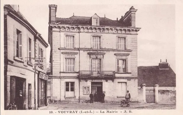 Exposition de photographies anciennes de Vouvray par Enzo Begey