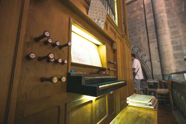 Visite de l'orgue de l'Abbatiale Notre-Dame