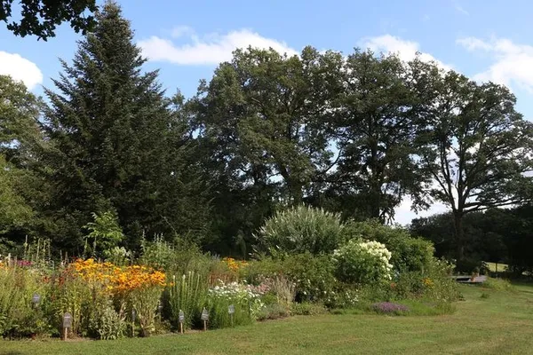 Visite libre du jardin de Villevaleix