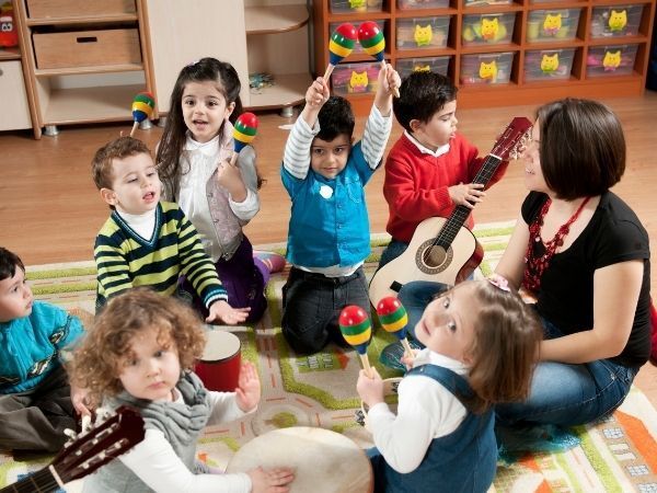 ATELIER COMPTINES ET MUSIQUE