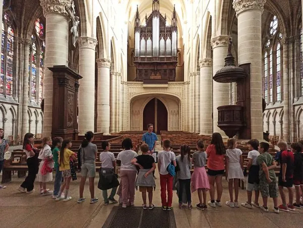 "Levez les yeux !" à la cathédrale de Châlons-en-Champagne
