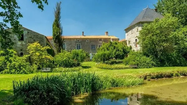 Logis et les jardins de la Petite Coudraie