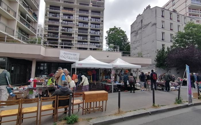 25e Grand vide-greniers rues Pixérécourt et de Belleville (75020)