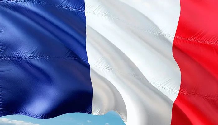 Cérémonie patriotique en l’honneur de saint Michel