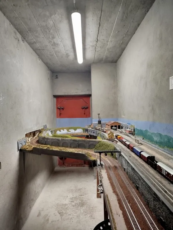 Portes ouvertes de l'association des Trains Miniatures du Valois et visite de l'ancien abri anti-aérien de Crépy-en-Valois
