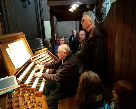 Visites et démonstrations des orgues de la collégiale Saint-Pierre, mini conférences, exposition