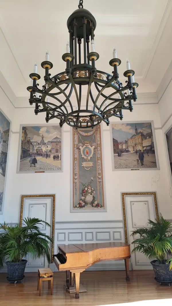 Visite guidée de l'Hôtel de ville et ses salons d'honneur avec ses œuvres d'Eugene Thiery