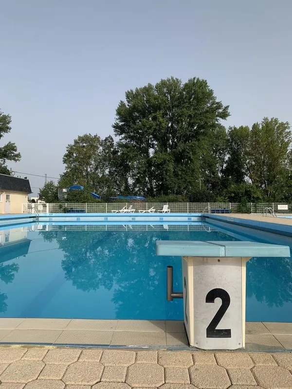 Visite guidée : la piscine de l'Île d'Or à Amboise