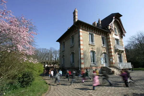 Portes ouvertes à la Maison de l'environnement : visites flash du pavillon historique, musique, cuisson de petits pains