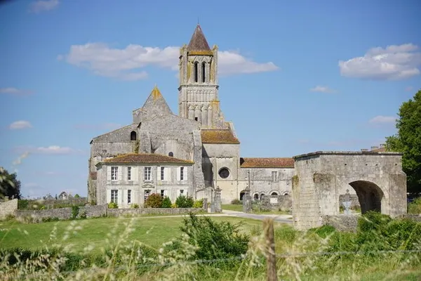 Visite guidée de l’abbaye de Sablonceaux