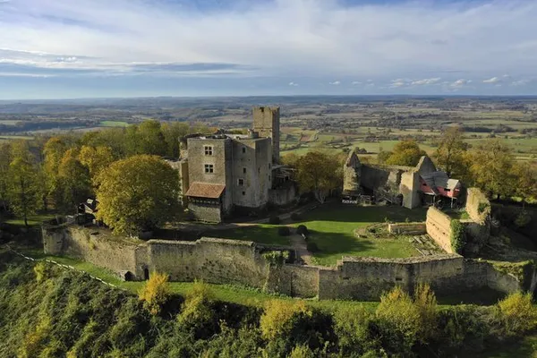 Découvrez le « plus vieux Château Fort de France »