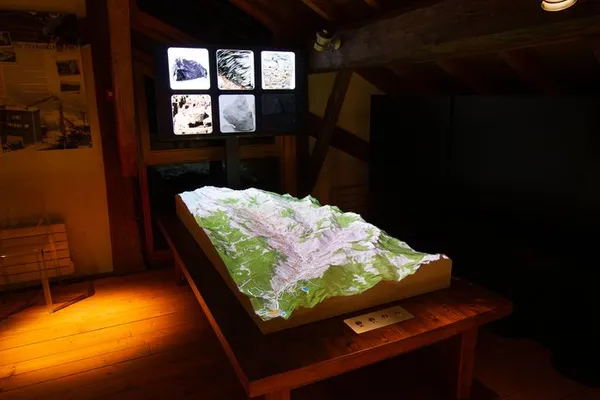 Présentation de la nouvelle carte en relief interactive au Musée de St Martin