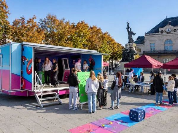 Le bus Mes tips santé à Saint-Dizier