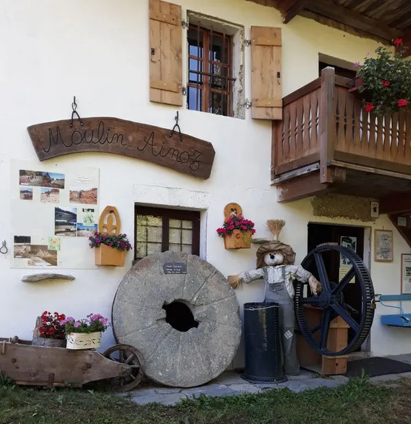 Visite guidée moulin AINOZ