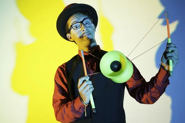 Spectacle : Mobylette Circus