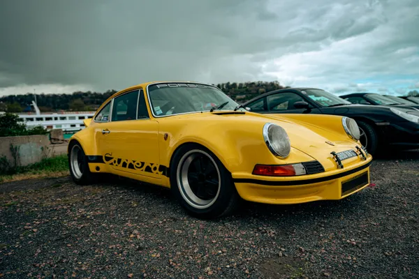 30ème randonnée internationale du Pays de Fougères d'autombiles historiques