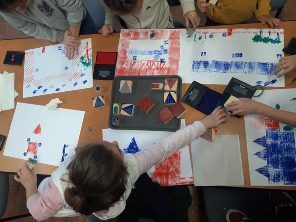 Atelier ARTO' > Cyprien Desrez > Carnet de voyage > Atelier 7-12 ans