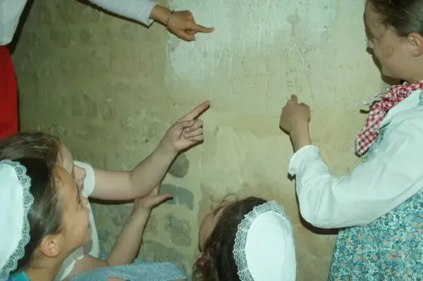Animation jeune public : chasse aux graffitis, mystères au manoir | Journées du Patrimoine