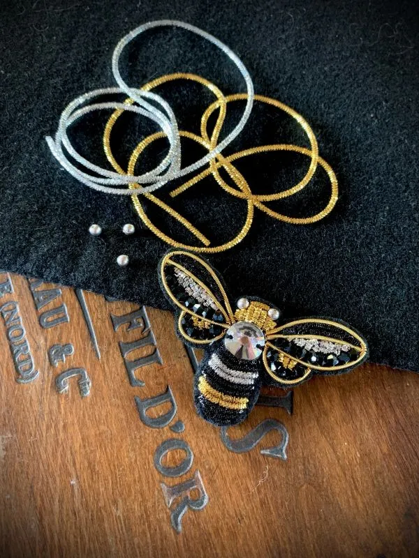 Atelier : Bijou brodé
