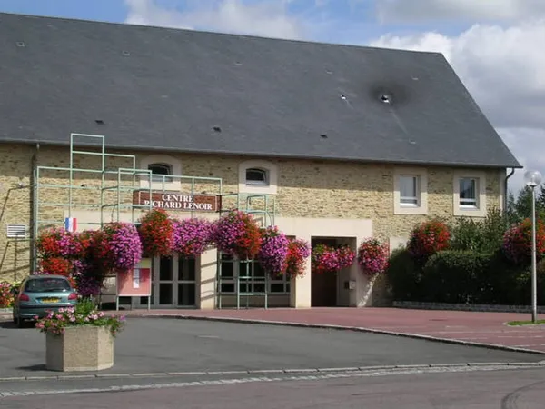 La langue normande pour Itinéraire, en quête d'artistes à Villers-Bocage