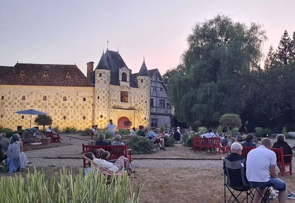 Journées Européennes du Patrimoine 2026 : Visite guidée du château de Saint-Germain-de-Livet à partir de photographies anciennes