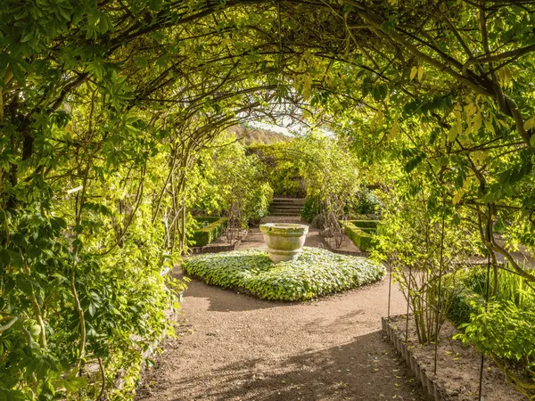 Balade sensorielle et gourmande au jardin