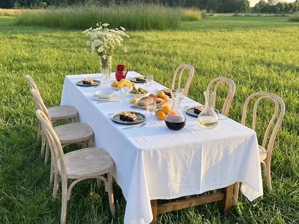 White Garden Party